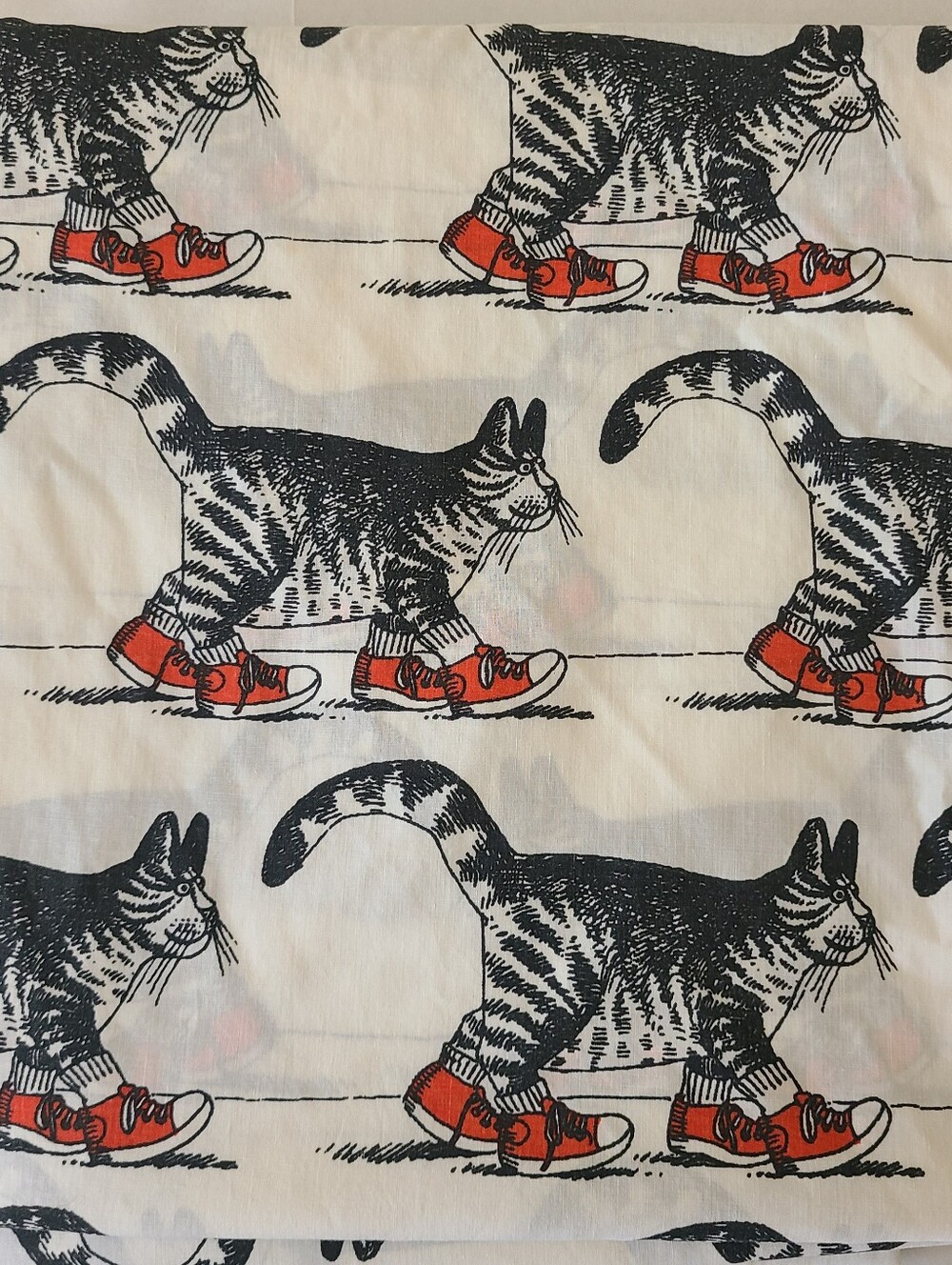 Vintage Kliban Cat Queen Flat Sheet Red Sneakers 80s Burlington Made In USA